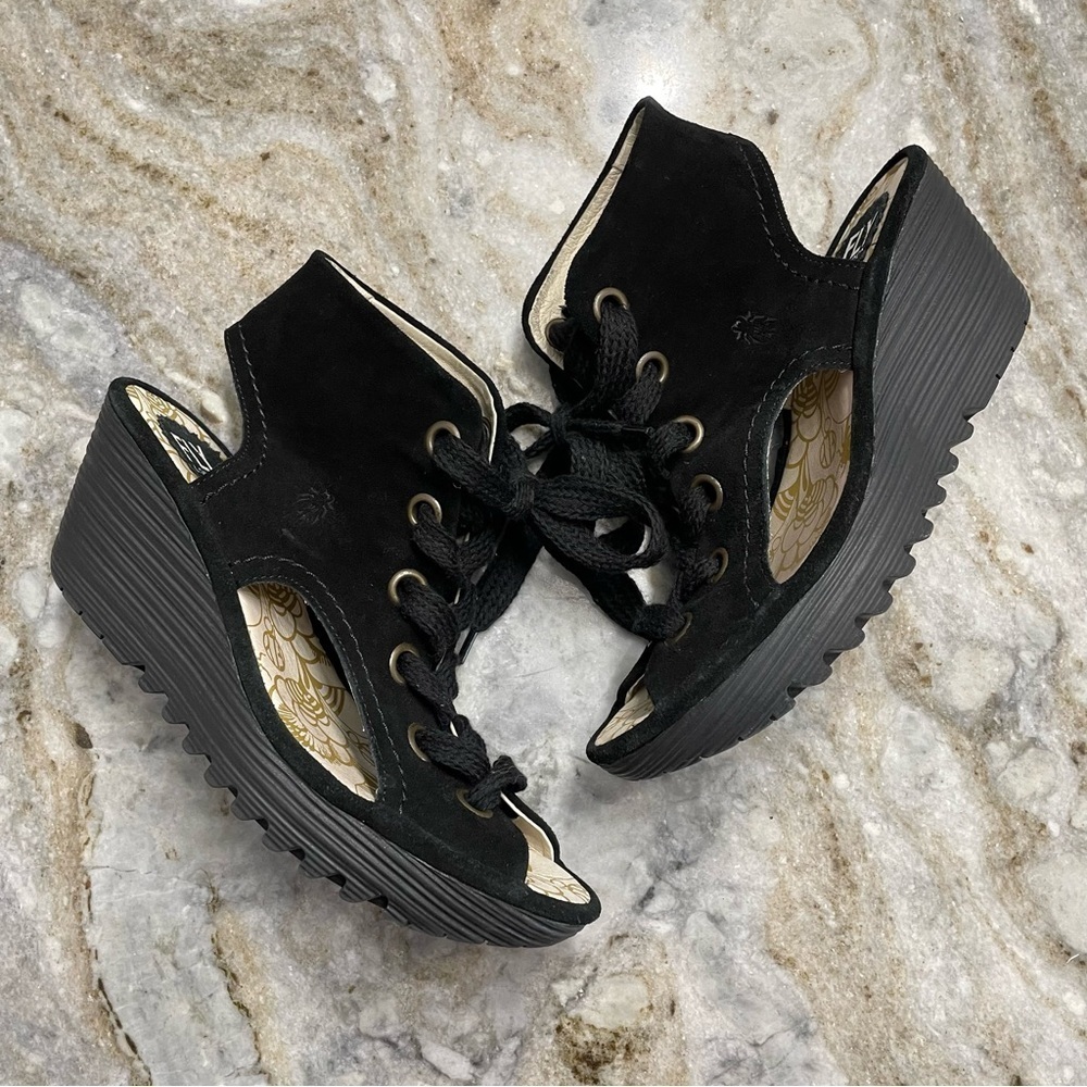 FLY London Women's Yaba702fly Wedge Sandal in Black Suede EU 40